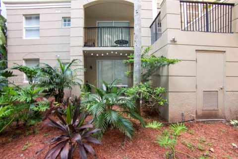 Condominio en alquiler en Sunny Isles Beach, Florida, 1 dormitorio, 62.52 m2 № 2054730 - foto 17