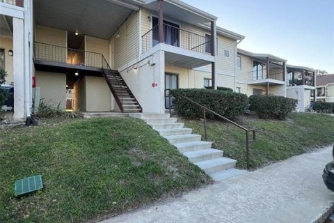Condominio en alquiler en Altamonte Springs, Florida, 1 dormitorio, 72.93 m2 № 1879630 - foto 2