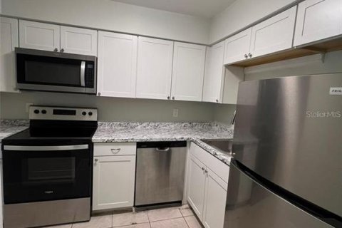 Condominio en alquiler en Altamonte Springs, Florida, 1 dormitorio, 72.93 m2 № 1879630 - foto 6