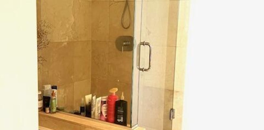 Condominio en West Palm Beach, Florida, 2 dormitorios № 1132707