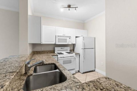 Condominio en venta en Clearwater, Florida, 1 dormitorio, 82.68 m2 № 2258986 - foto 6