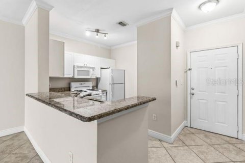 Condominio en venta en Clearwater, Florida, 1 dormitorio, 82.68 m2 № 2258986 - foto 5