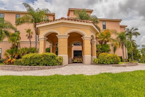 Condominio en venta en Clearwater, Florida, 1 dormitorio, 82.68 m2 № 2258986 - foto 2