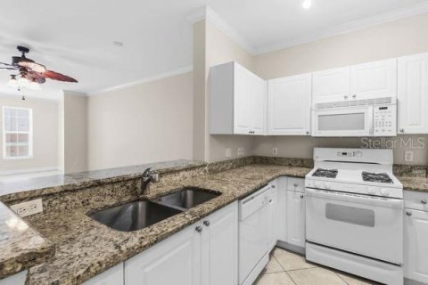 Condominio en venta en Clearwater, Florida, 1 dormitorio, 82.68 m2 № 2258986 - foto 4