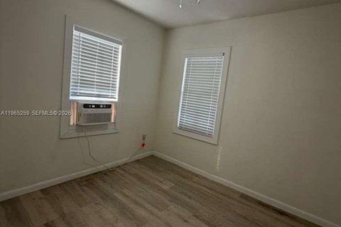 Apartamento en alquiler en Miami, Florida, 2 dormitorios, 62.71 m2 № 2029093 - foto 17