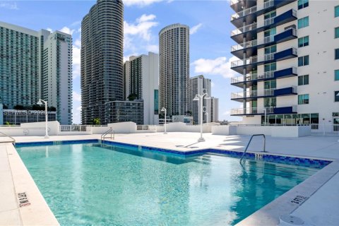 Copropriété à vendre à Miami, Floride: 1 chambre, 69.58 m2 № 2256736 - photo 3