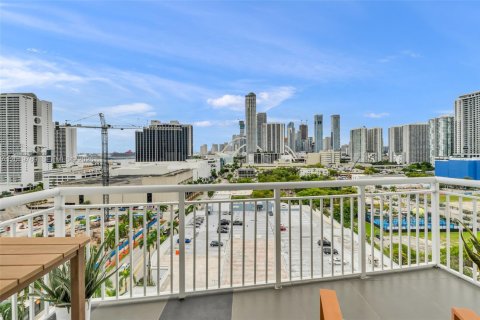 Copropriété à vendre à Miami, Floride: 1 chambre, 69.58 m2 № 2256736 - photo 23