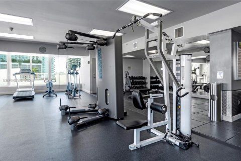 Copropriété à vendre à Miami, Floride: 1 chambre, 69.58 m2 № 2256736 - photo 5