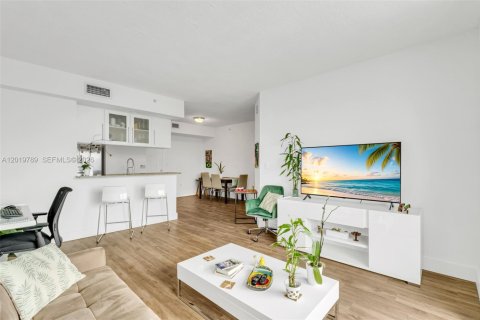 Copropriété à vendre à Miami, Floride: 1 chambre, 69.58 m2 № 2256736 - photo 19