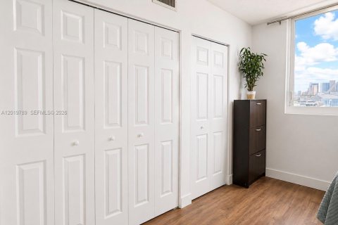 Copropriété à vendre à Miami, Floride: 1 chambre, 69.58 m2 № 2256736 - photo 14