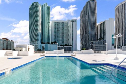 Copropriété à vendre à Miami, Floride: 1 chambre, 69.58 m2 № 2256736 - photo 4