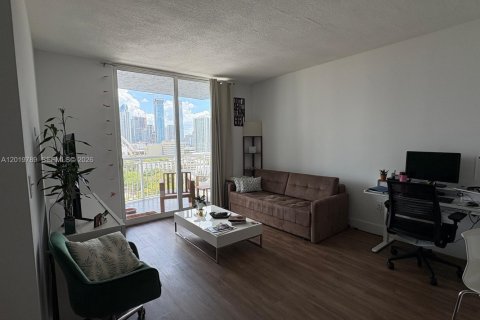Copropriété à vendre à Miami, Floride: 1 chambre, 69.58 m2 № 2256736 - photo 8