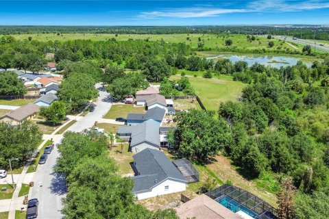 House in Clermont, Florida 4 bedrooms, 137.59 sq.m. № 2238002 - photo 5