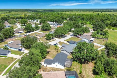 House in Clermont, Florida 4 bedrooms, 137.59 sq.m. № 2238002 - photo 6