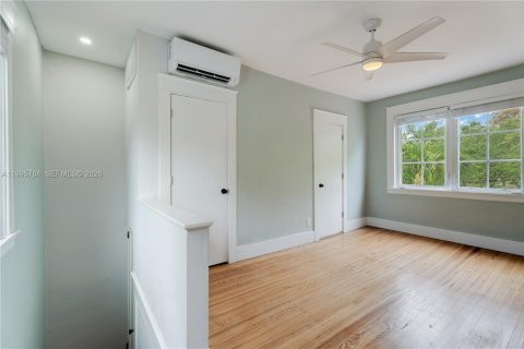 Villa ou maison à vendre à Coral Gables, Floride: 3 chambres, 149.11 m2 № 2064780 - photo 24