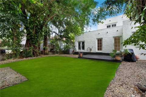 Villa ou maison à vendre à Coral Gables, Floride: 3 chambres, 149.11 m2 № 2064780 - photo 13