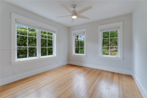 Villa ou maison à vendre à Coral Gables, Floride: 3 chambres, 149.11 m2 № 2064780 - photo 29