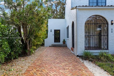 Villa ou maison à vendre à Coral Gables, Floride: 3 chambres, 149.11 m2 № 2064780 - photo 8