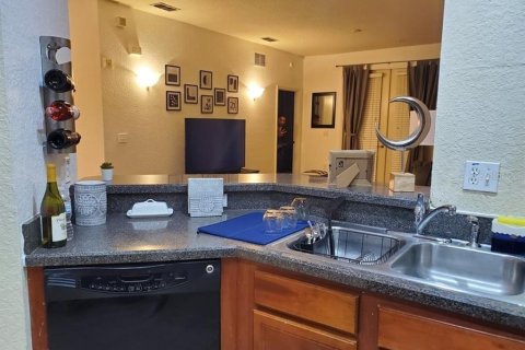 Condo in Kissimmee, Florida, 3 bedrooms  № 1840049 - photo 14