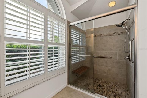 House in New Port Richey, Florida 4 bedrooms, 255.02 sq.m. № 2405665 - photo 19