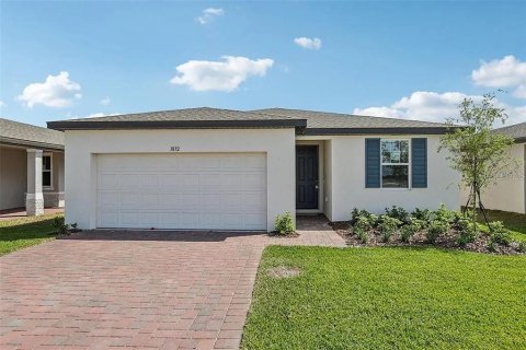 House in Winter Haven, Florida 3 bedrooms, 157.47 sq.m. № 1821188 - photo 2