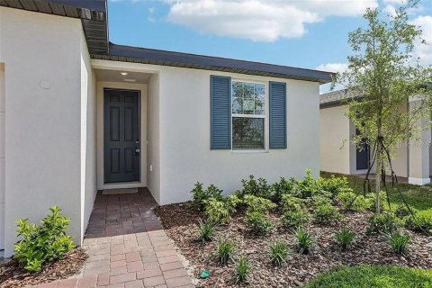 House in Winter Haven, Florida 3 bedrooms, 157.47 sq.m. № 1821188 - photo 3