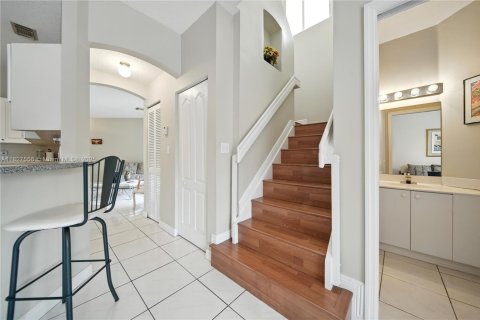 Townhouse in Miami, Florida 3 bedrooms, 165.37 sq.m. № 1799094 - photo 9