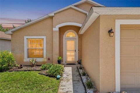 House in Daytona Beach, Florida 3 bedrooms, 140.65 sq.m. № 2225812 - photo 3