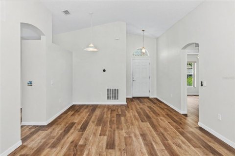 House in Daytona Beach, Florida 3 bedrooms, 140.65 sq.m. № 2225812 - photo 6