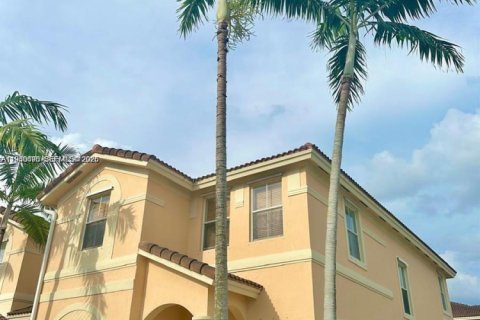 Touwnhouse à Miami, Floride 4 chambres, 166.57 m2 № 2006985