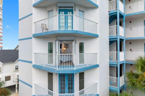 Купить кондоминиум в Редингтон-Шорс, Флорида 10 комнат, 130.53м2, № 2313077 - фото 23