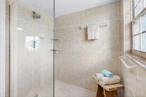 Купить кондоминиум в Редингтон-Шорс, Флорида 10 комнат, 130.53м2, № 2313077 - фото 19