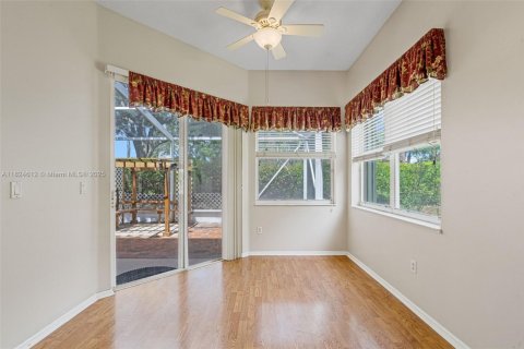 House in Lake Worth, Florida 3 bedrooms, 198.9 sq.m. № 1794223 - photo 17