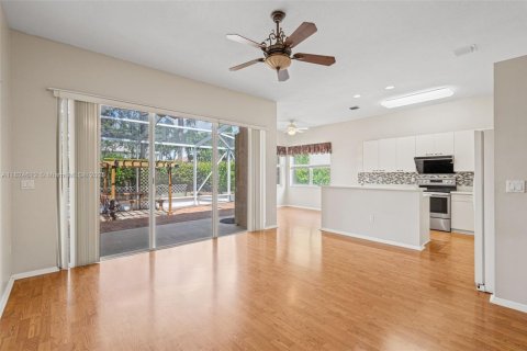 House in Lake Worth, Florida 3 bedrooms, 198.9 sq.m. № 1794223 - photo 9