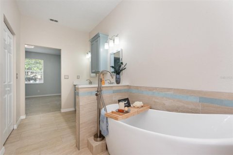 Casa en venta en Port Orange, Florida, 3 dormitorios, 189.24 m2 № 1792186 - foto 18