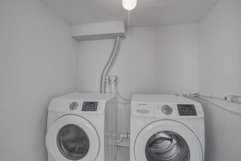 Купить кондоминиум в Сент-Пит-Бич, Флорида 4 комнаты, 104.05м2, № 2209306 - фото 25