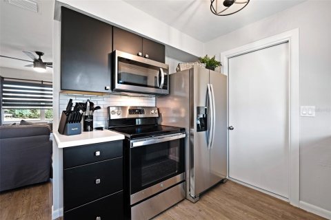 Immobilier commercial à vendre à Orlando, Floride: 4 chambres, 147.16 m2 № 2201606 - photo 10