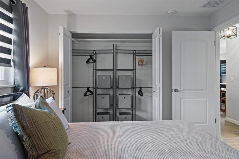 Immobilier commercial à vendre à Orlando, Floride: 4 chambres, 147.16 m2 № 2201606 - photo 18