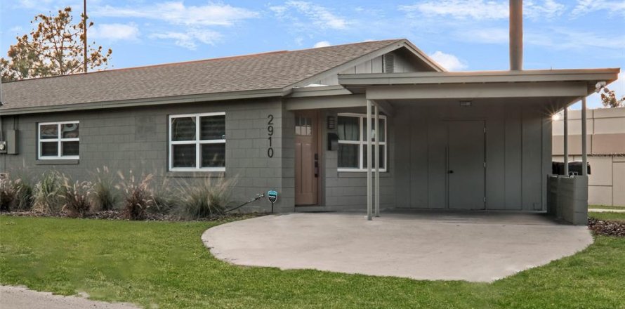 Immobilier commercial à Orlando, Floride 4 chambres, 147.16 m2 № 2201606