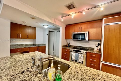 Copropriété à louer à Bal Harbour, Floride: 1 chambre, 83.24 m2 № 1848294 - photo 18