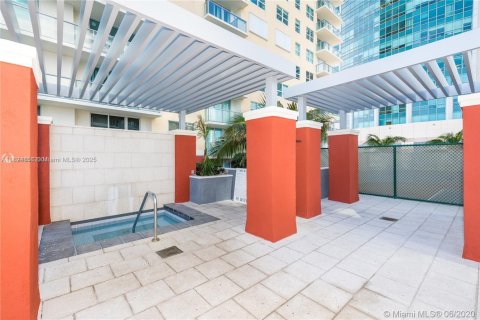 Condo in Miami, Florida, 3 bedrooms  № 1790465 - photo 24