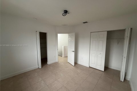 Townhouse in Miami, Florida 3 bedrooms, 128.21 sq.m. № 1925968 - photo 29