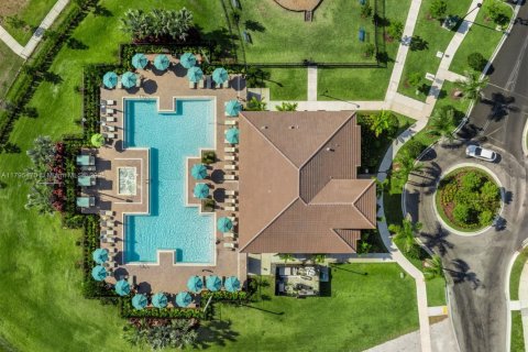 Townhouse in Miami, Florida 4 bedrooms, 137.77 sq.m. № 1726685 - photo 24