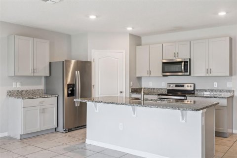 Casa en venta en Kissimmee, Florida, 4 dormitorios, 171.5 m2 № 2097496 - foto 3