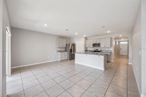 Casa en venta en Kissimmee, Florida, 4 dormitorios, 171.5 m2 № 2097496 - foto 2
