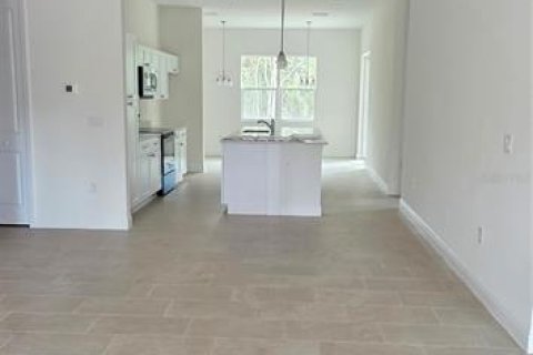 Casa en venta en DeLand, Florida, 5 dormitorios, 187.48 m2 № 2201086 - foto 2