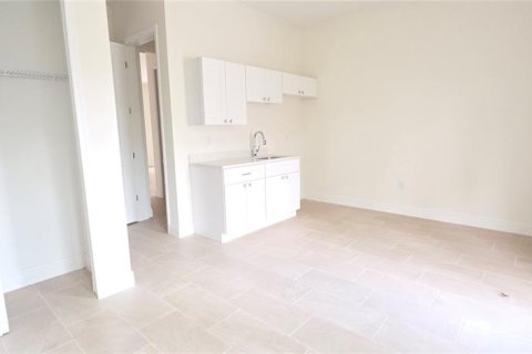 Casa en venta en DeLand, Florida, 5 dormitorios, 187.48 m2 № 2201086 - foto 15