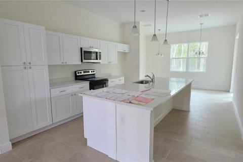 Casa en venta en DeLand, Florida, 5 dormitorios, 187.48 m2 № 2201086 - foto 5