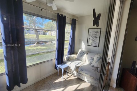 Condo in Sunrise, Florida, 2 bedrooms  № 1763698 - photo 17