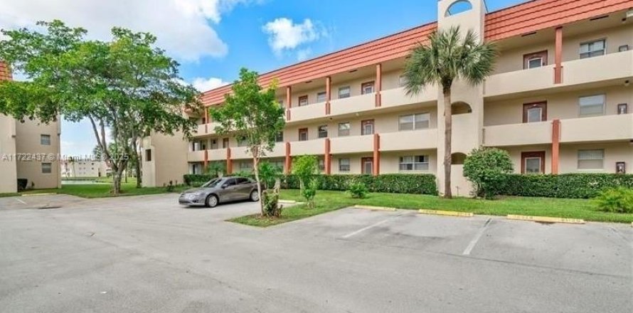 Condo in Sunrise, Florida, 2 bedrooms  № 1763698